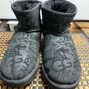 UGG Black Ankle Boots with Logo Design Women SZ 8- Box 12